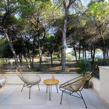 Karidi Beach Boutique Suites Вурвуру Екстер'єр фото