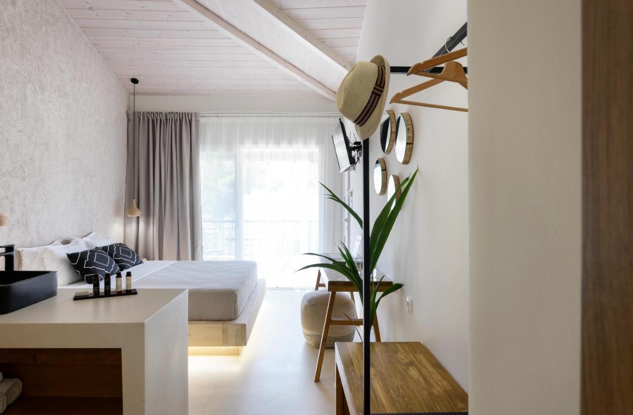 Karidi Beach Boutique Suites Вурвуру Екстер'єр фото