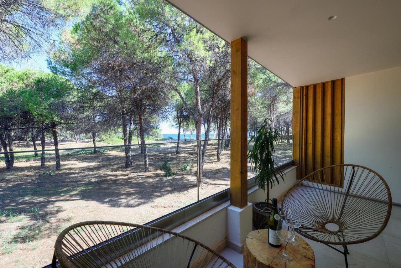 Karidi Beach Boutique Suites Вурвуру Екстер'єр фото